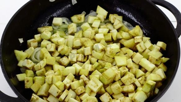 ШАГ 3. кабачково-баклажанная икра на зиму