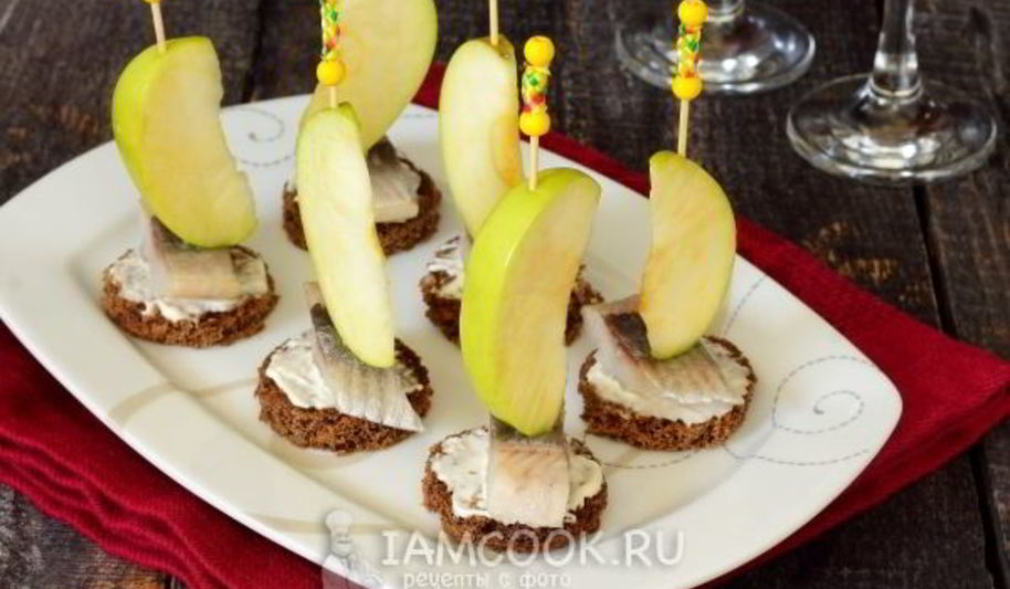 Рецепт канапе с сельдью