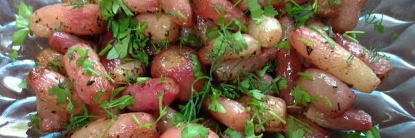 Карамелизованный жареный редис