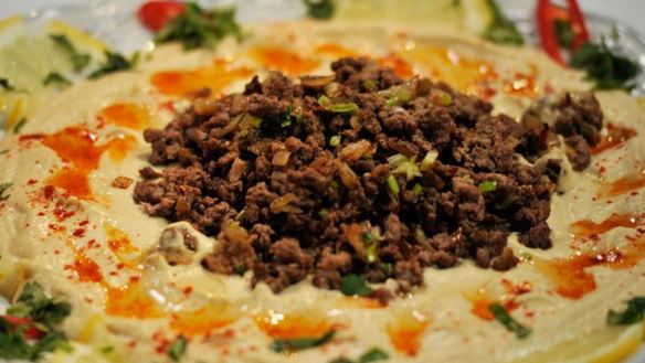 ШАГ 7. хумус с жареным фаршем