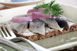 Маринованная селедка