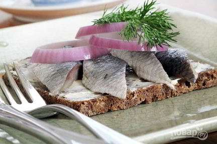 Маринованная селедка