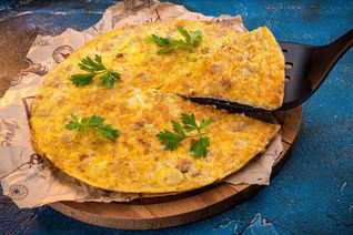 Ароматная фриттата с тунцом