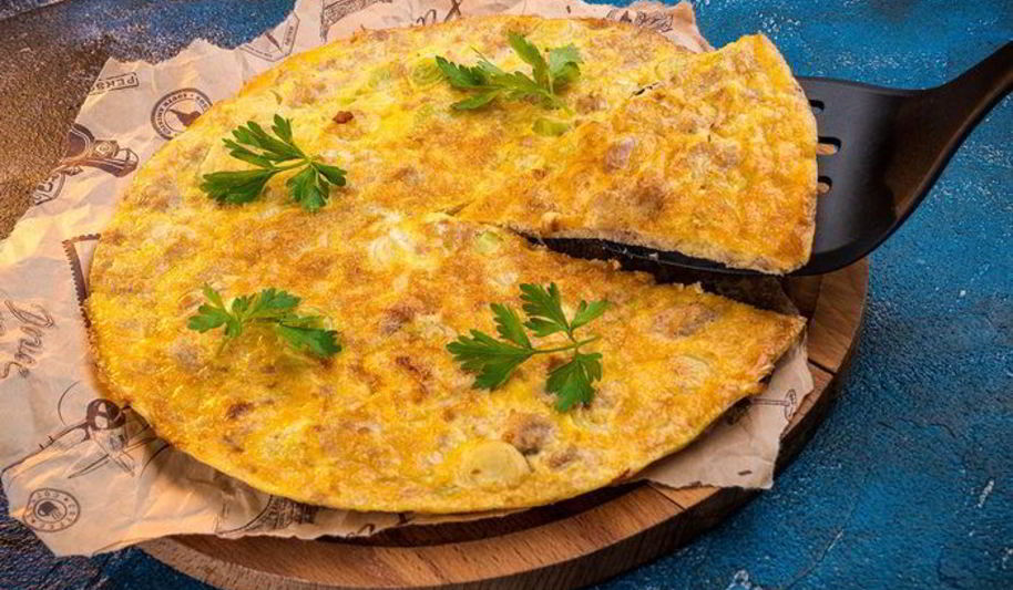 Рецепт ароматная фриттата с тунцом