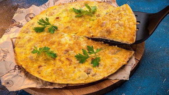 ШАГ 4. ароматная фриттата с тунцом