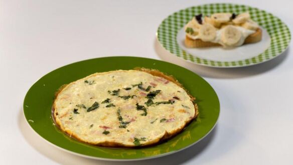 ШАГ 4. фриттата с беконом и луком-пореем