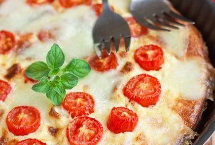 Фриттата с цукини и томатами