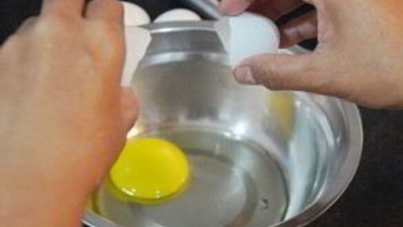 ШАГ 2. омлет кусочками