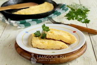 Омлет на сметане на сковороде