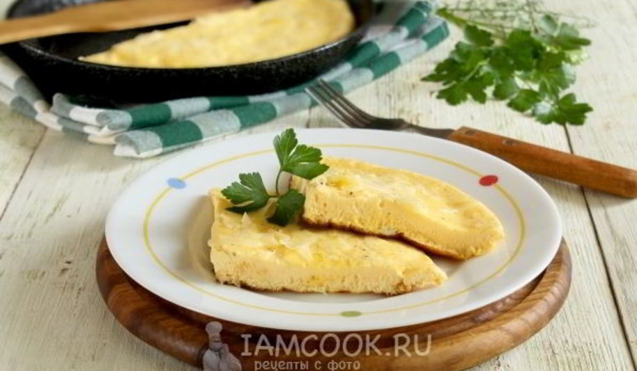 Рецепт омлет на сметане на сковороде