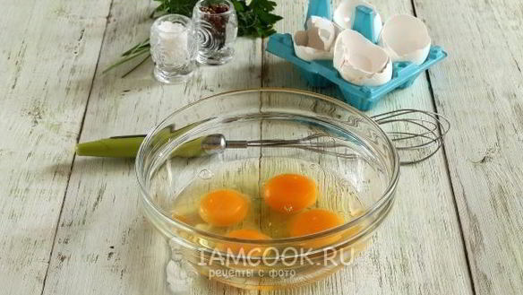 ШАГ 3. омлет на сметане на сковороде