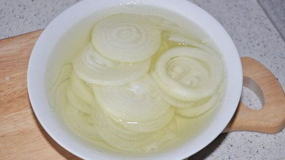 ШАГ 3. омлет с картофелем и зеленым горошком