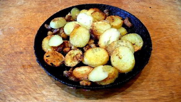 ШАГ 8. омлет с картофелем