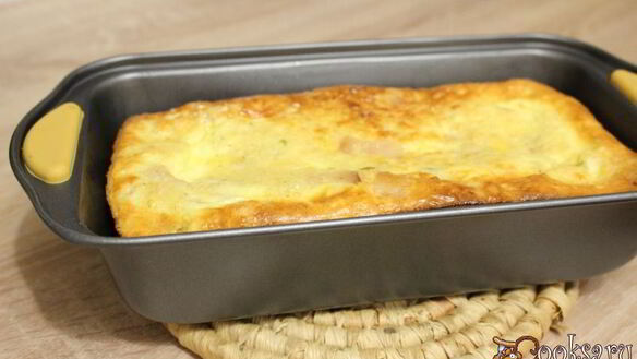 ШАГ 7. омлет с копченым мясом и зеленым горошком