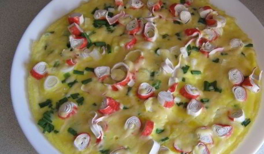 Рецепт омлет с крабовыми палочками