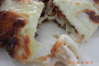 Омлет с курицей, сыром и грибами Сытный завтрак