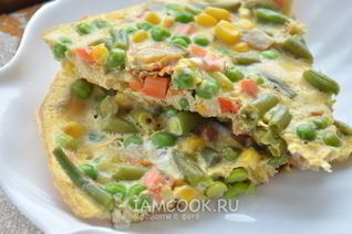 Омлет с мексиканской овощной смесью