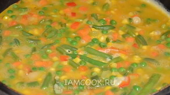 ШАГ 5. омлет с мексиканской овощной смесью