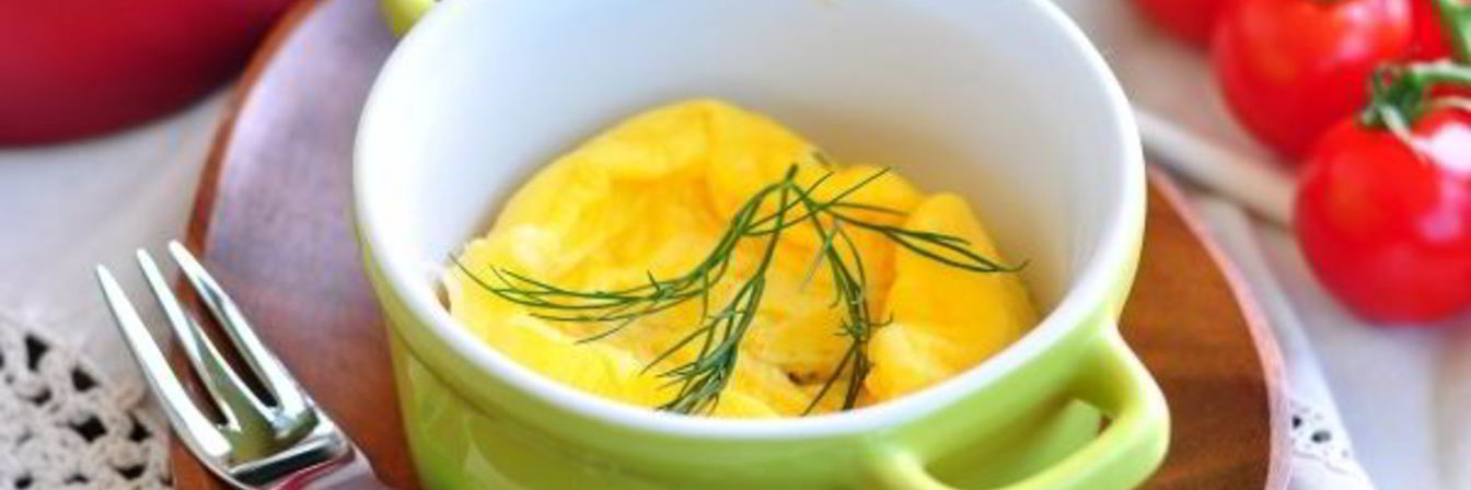 Омлет с молоком в микроволновке