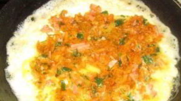 ШАГ 3. омлет с морковью