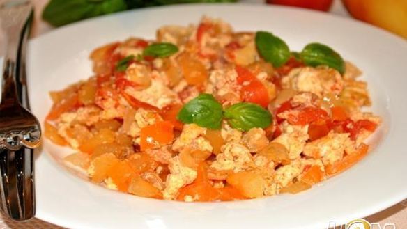 ШАГ 7. омлет с овощами