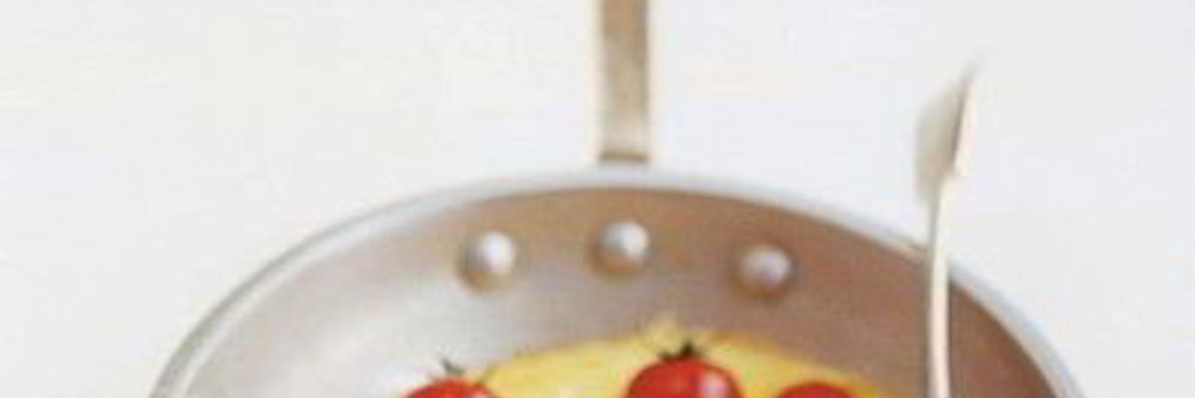 Омлет с помидорами черри и сыром