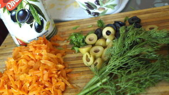 ШАГ 2. омлет с цветной капустой по-средиземноморски