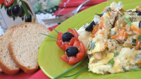 ШАГ 5. омлет с цветной капустой по-средиземноморски