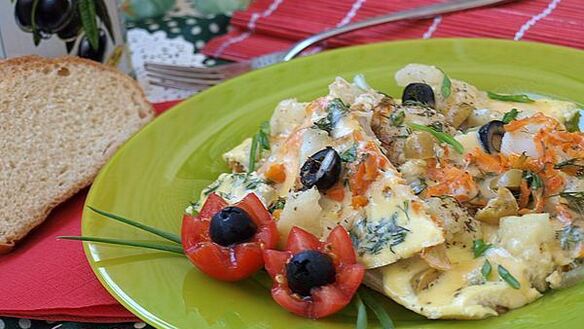 ШАГ 6. омлет с цветной капустой по-средиземноморски