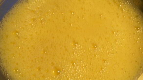 ШАГ 2. омлет с ветчиной и сладким перцем