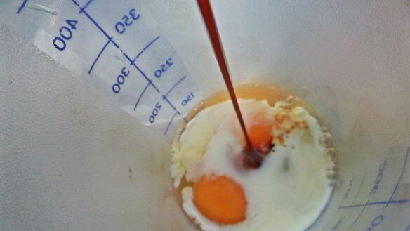 ШАГ 3. омлет с зеленью за 2 минуты