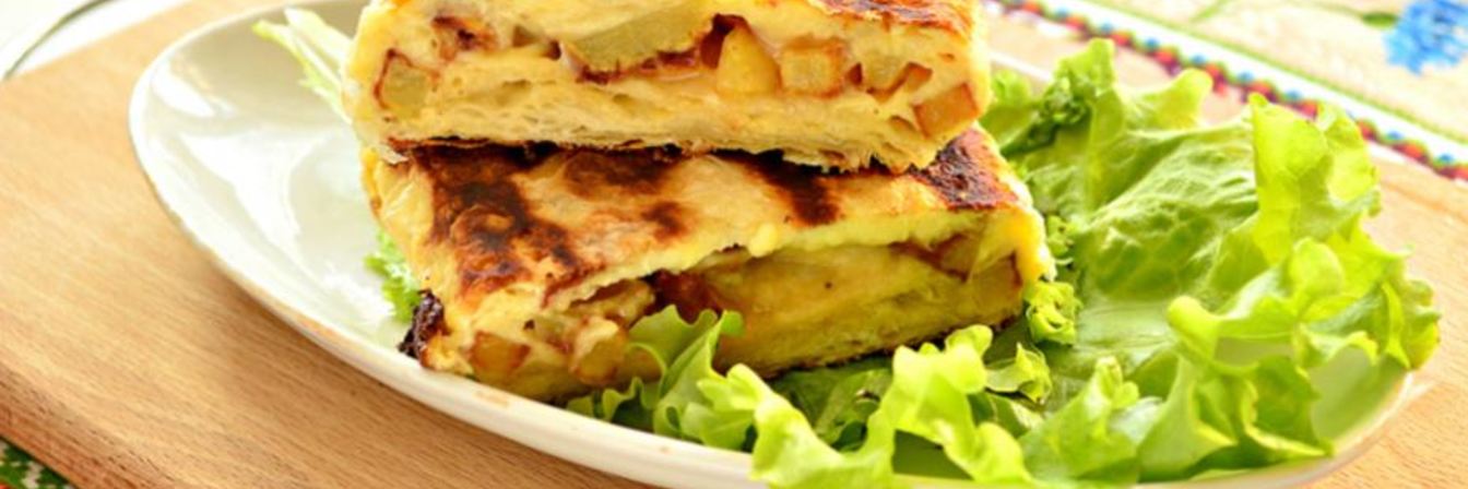 Омлет с жареной картошкой в лаваше