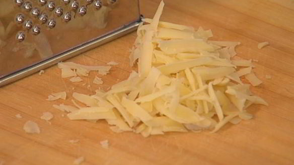 ШАГ 2. омлет со шпинатом и помидорами черри