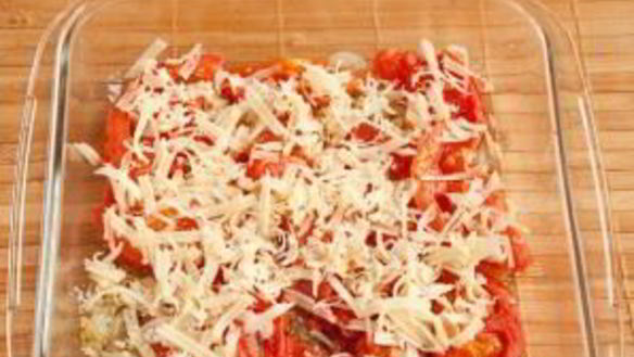 ШАГ 3. омлет в духовке с помидорами