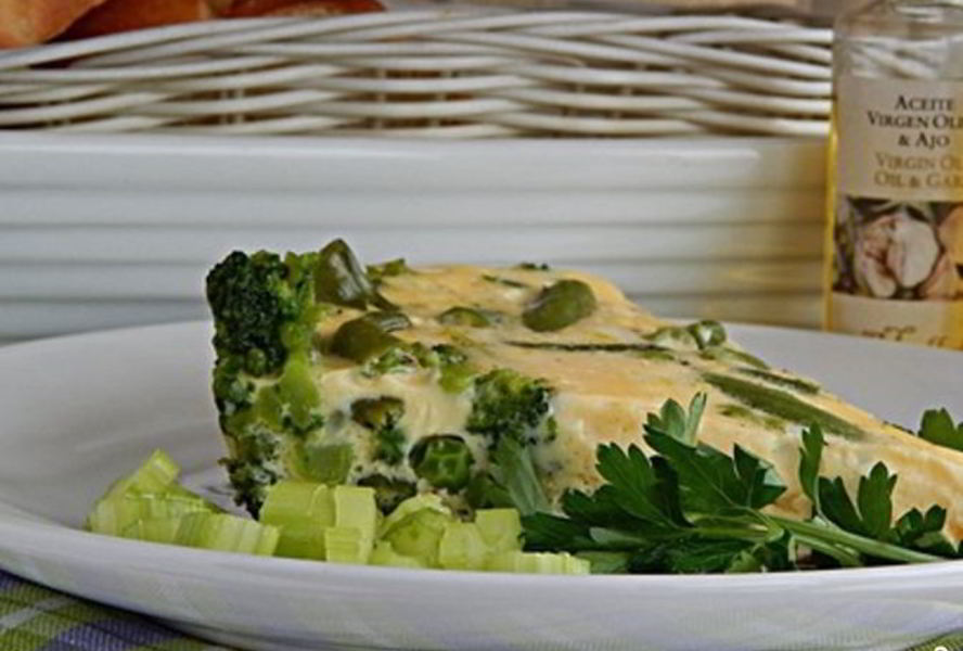 Омлет в мультиварке Скарлет