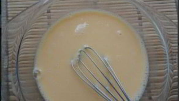 ШАГ 2. омлет в пароварке