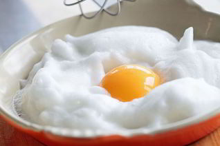 Омлет, взбитый в пену