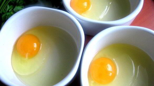 ШАГ 6. омлетный цветочек под сыром джюгас