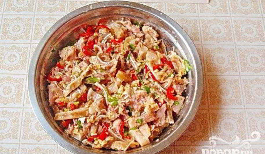 Рецепт острая закуска из свиных ушей