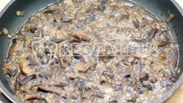 ШАГ 4. куриный паштет с грибами