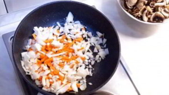 ШАГ 2. паштет грибной