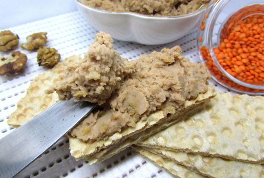 Паштет из чечевицы с курагой