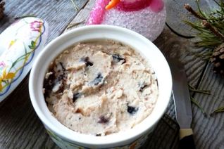 Паштет из фасоли с черносливом