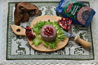 Паштет из красной фасоли с гранатом