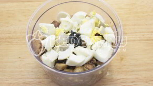 ШАГ 11. паштет из куриной печени праздничный