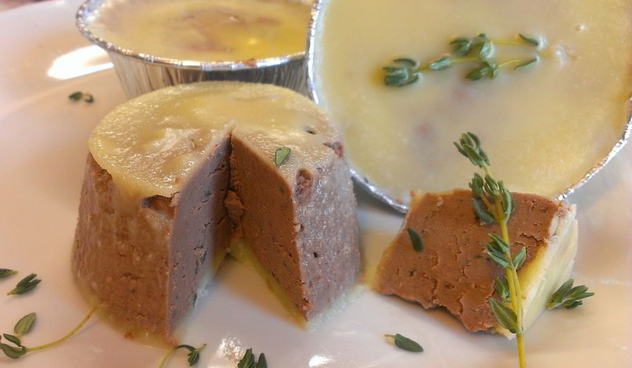 Рецепт паштет из куриной печени с тимьяном и коньяком