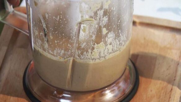 ШАГ 3. паштет из куриной печенки с луковым конфитюром