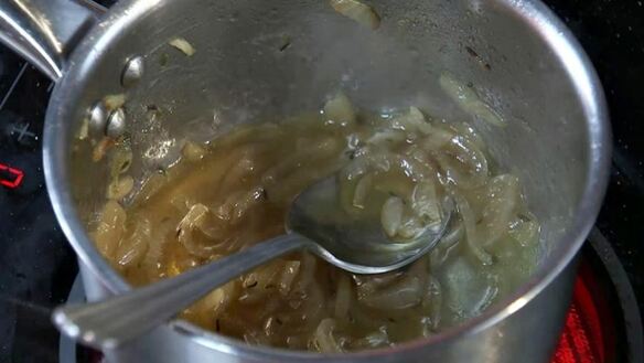 ШАГ 4. паштет из куриной печенки с луковым конфитюром