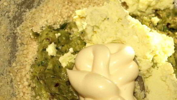 ШАГ 3. паштет из лука-порея, яиц и орехов кешью