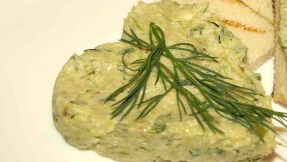 ШАГ 4. паштет из лука-порея, яиц и орехов кешью